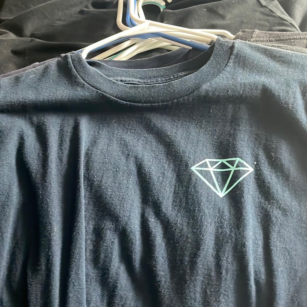 Navy diamond t shirt size xl